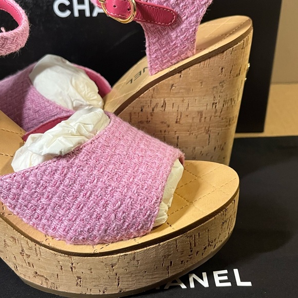 Authentic Chanel Platform Sandals size 41 - Picture 4 of 10